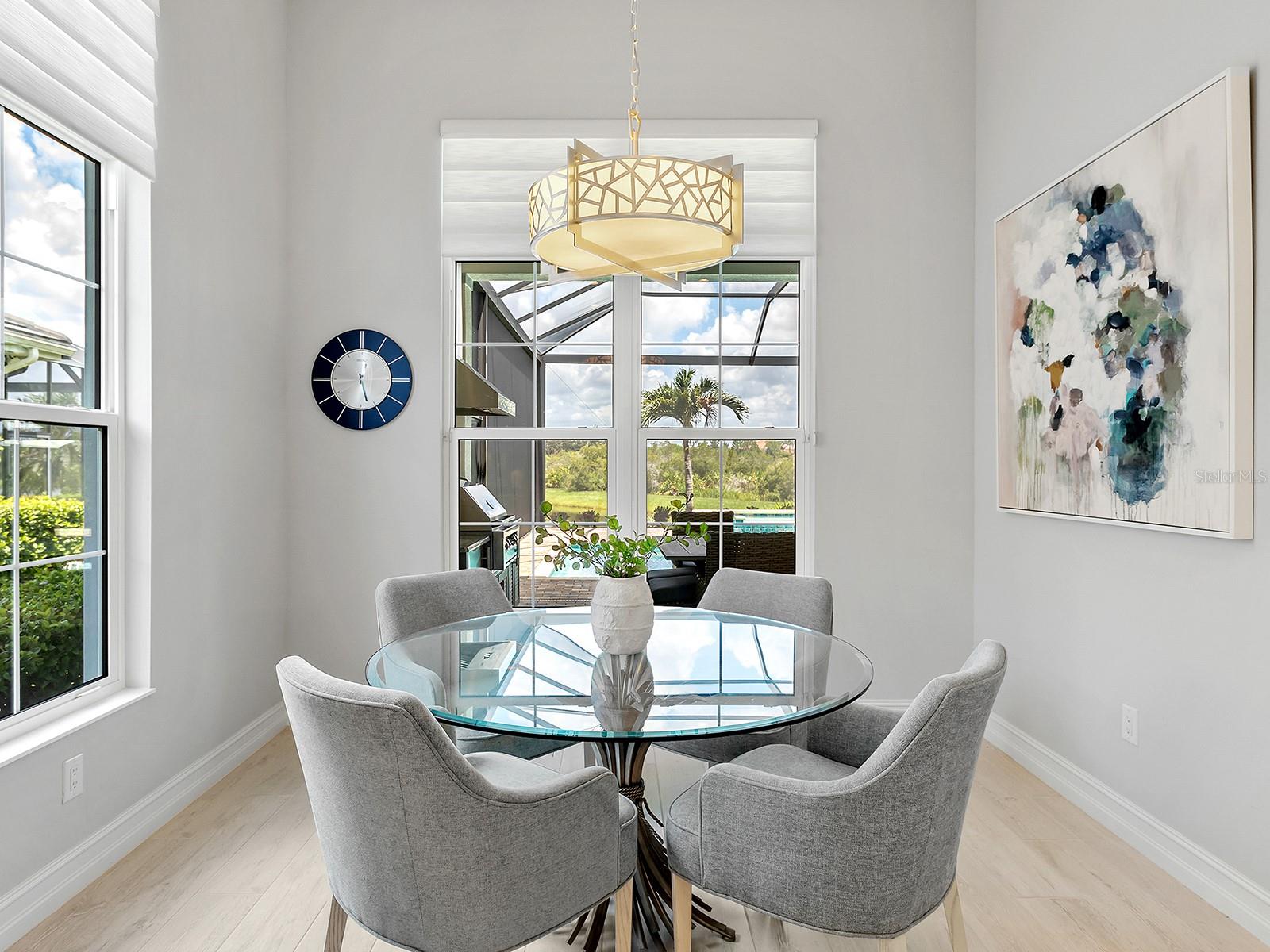 LAKE CLUB - Residential
