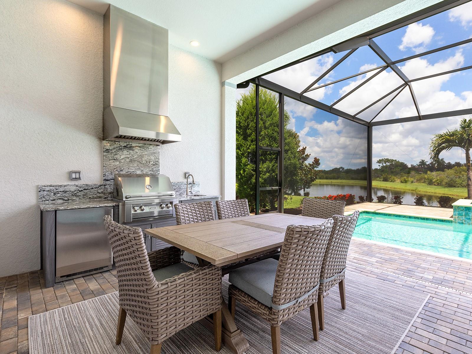 LAKE CLUB - Residential