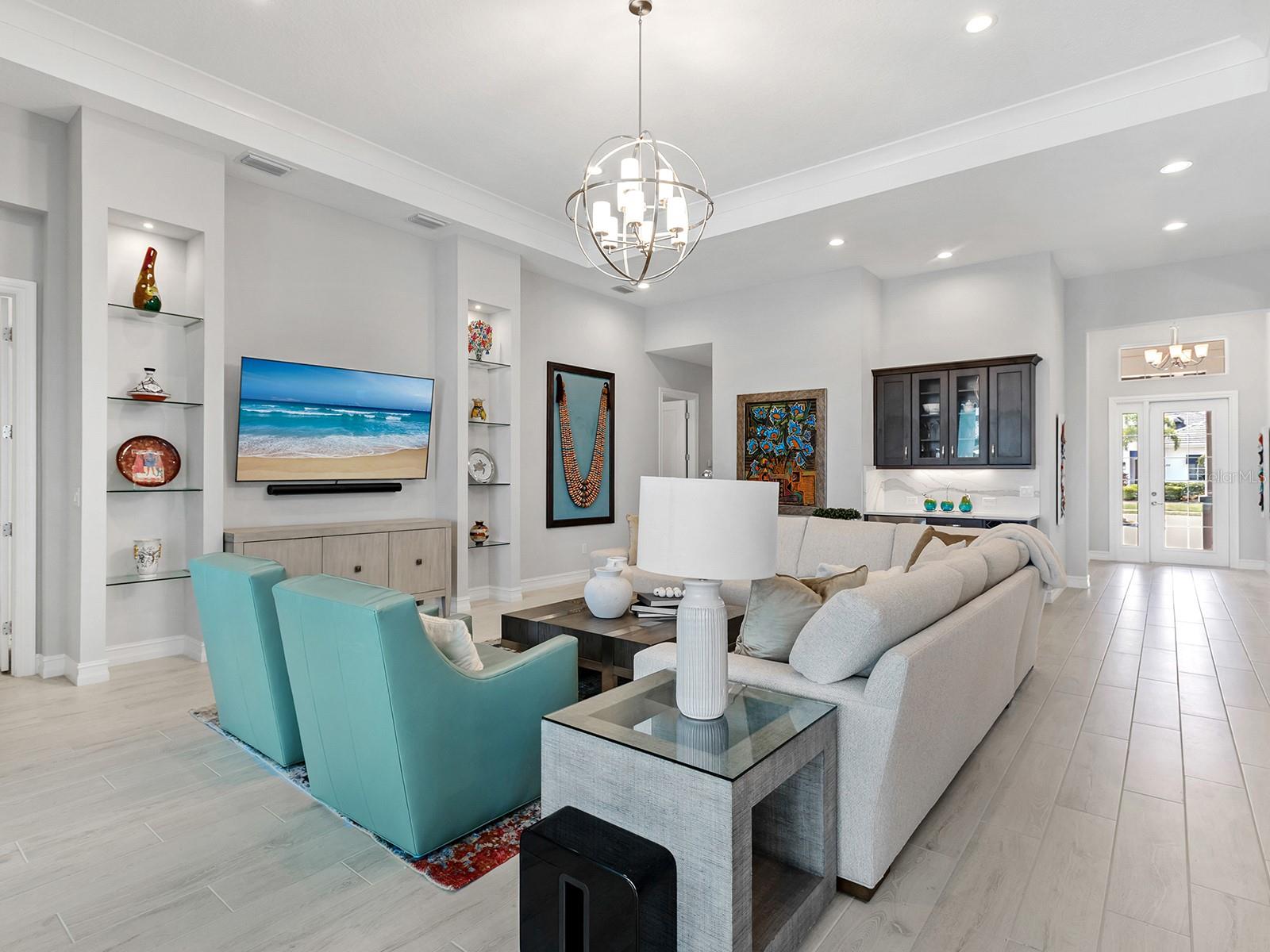 LAKE CLUB - Residential