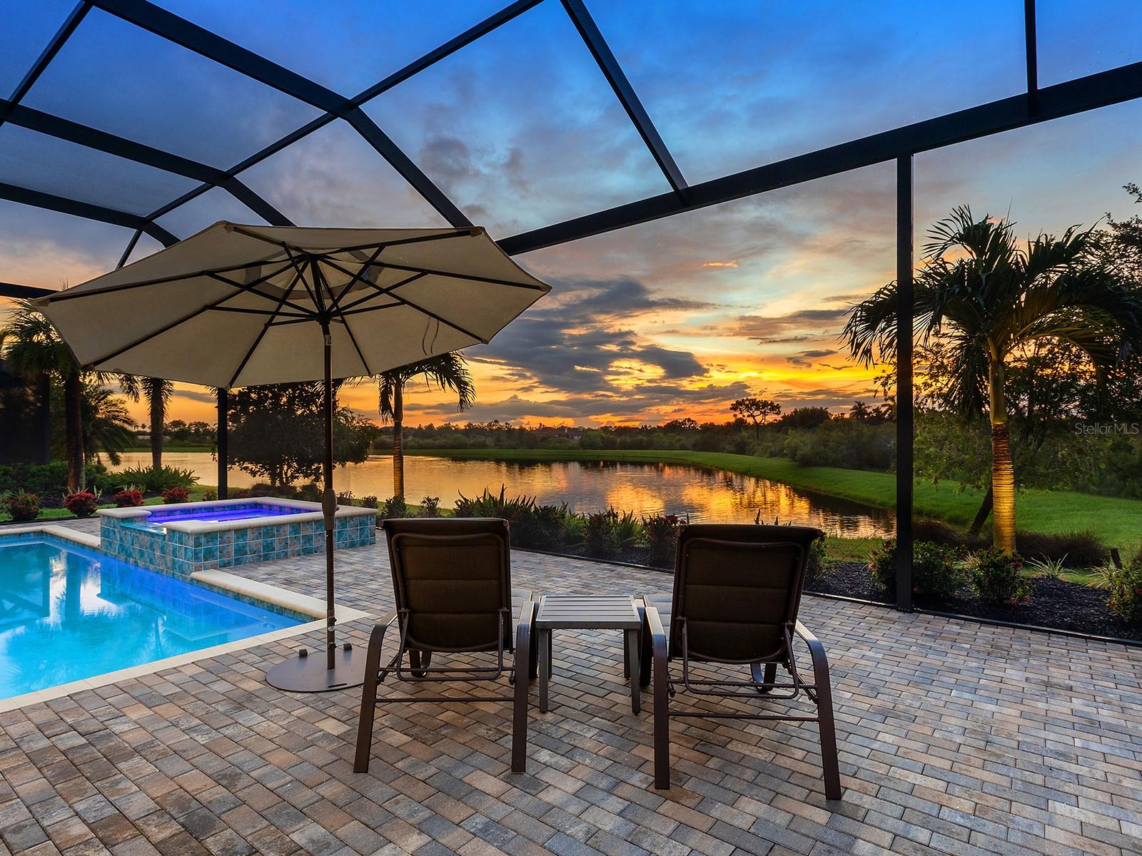 LAKE CLUB - Residential