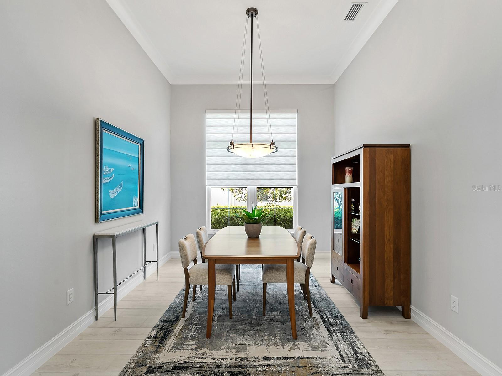 LAKE CLUB - Residential