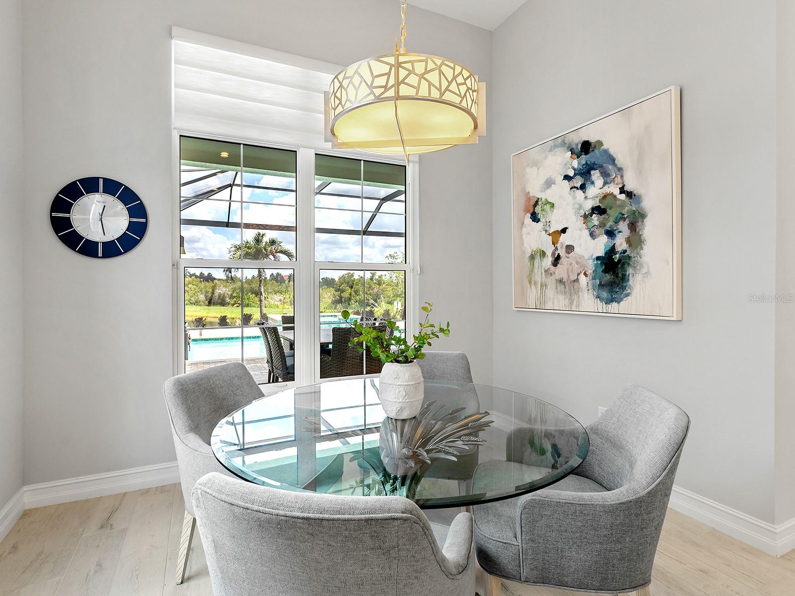 LAKE CLUB - Residential