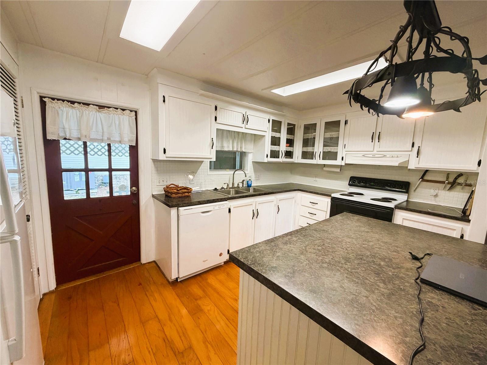 HAWTHORNE AT LEESBURG A COOP - Residential