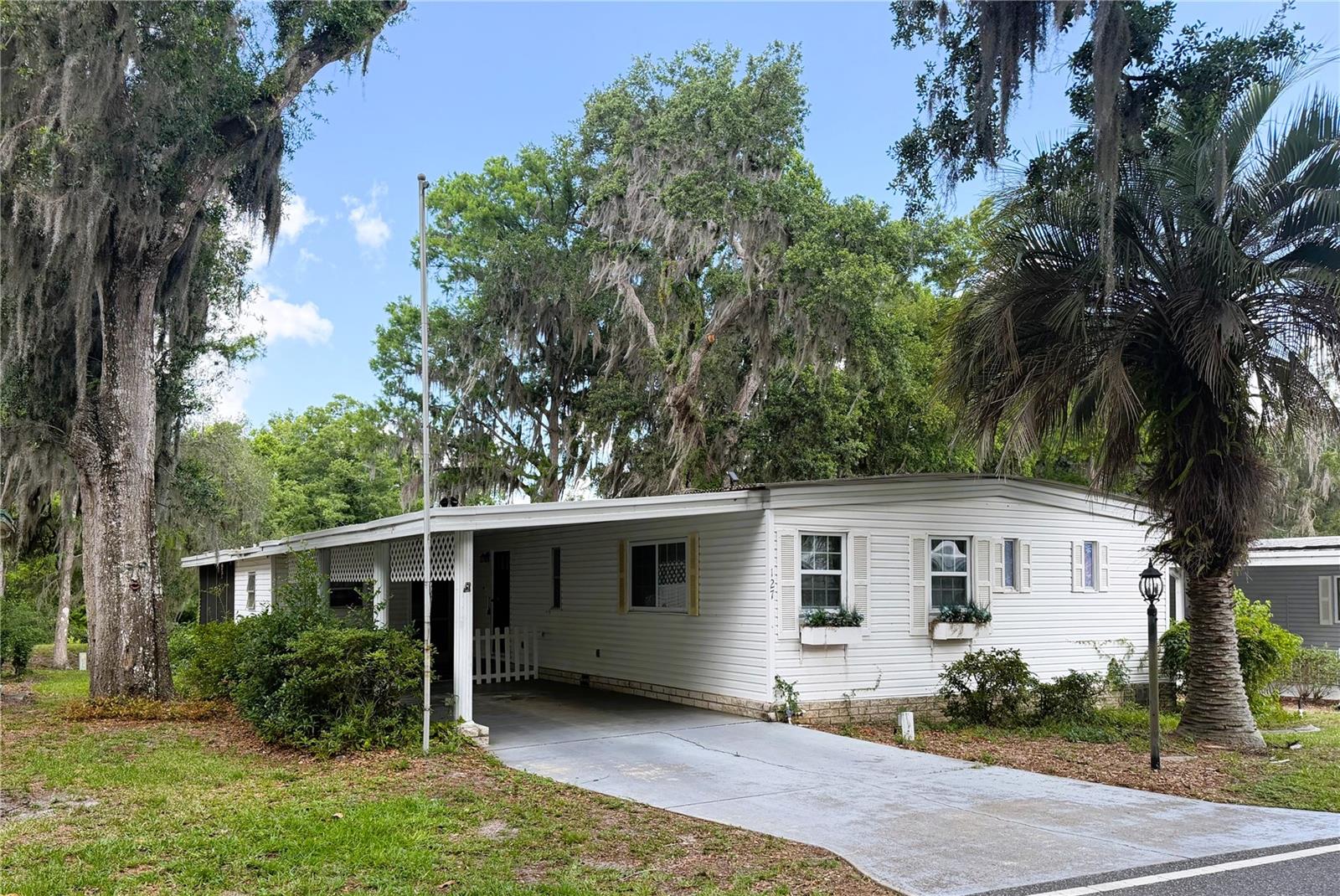 HAWTHORNE AT LEESBURG A COOP - Residential