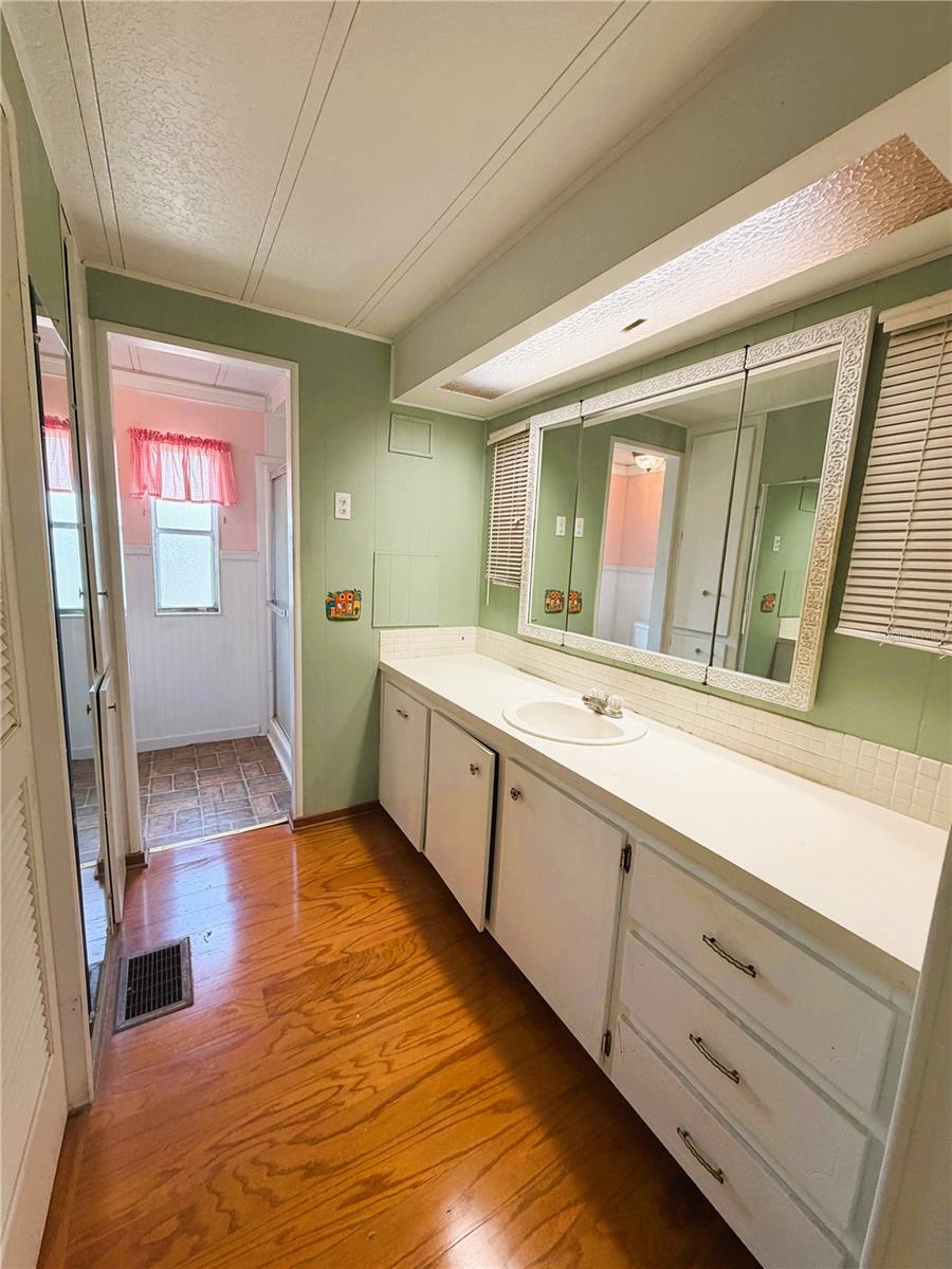 HAWTHORNE AT LEESBURG A COOP - Residential