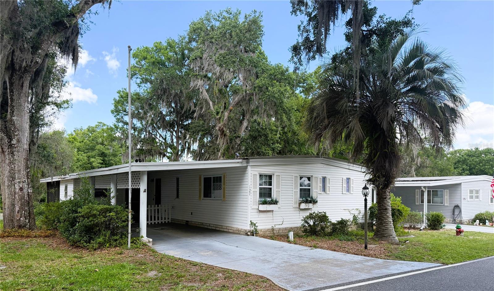 HAWTHORNE AT LEESBURG A COOP - Residential