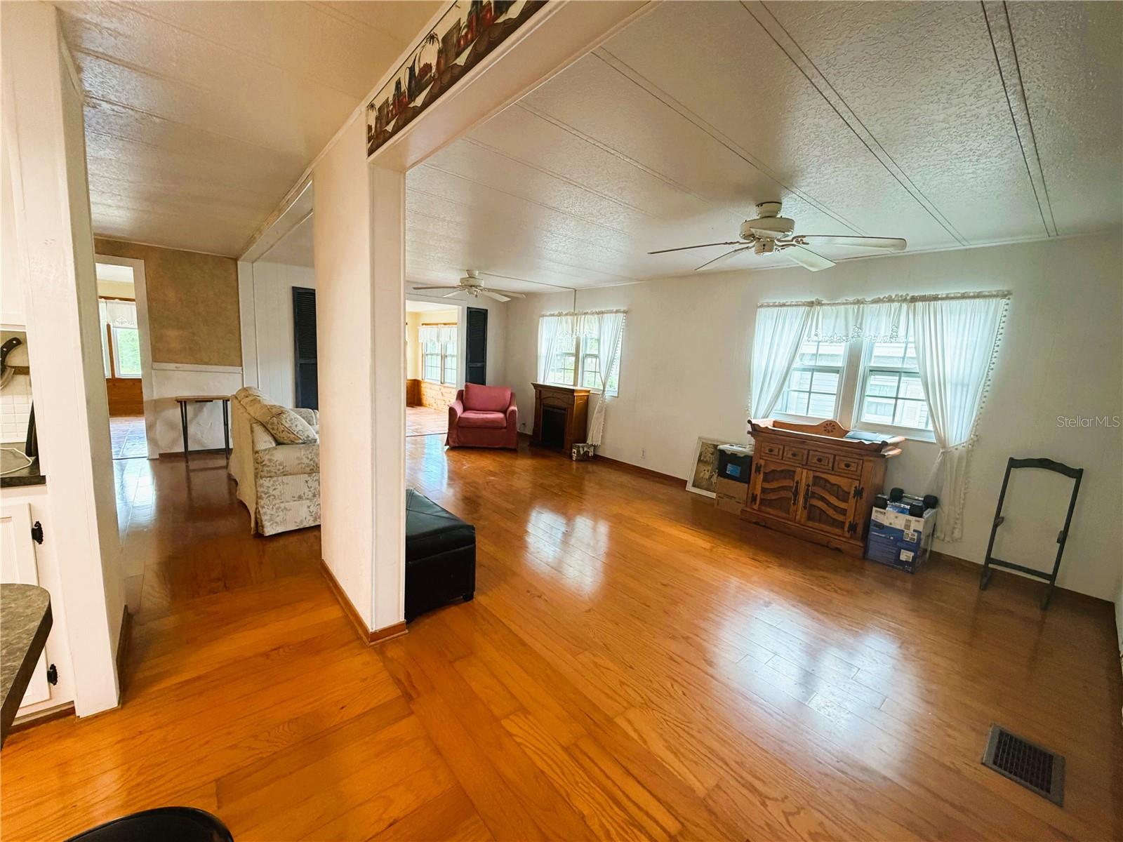 HAWTHORNE AT LEESBURG A COOP - Residential