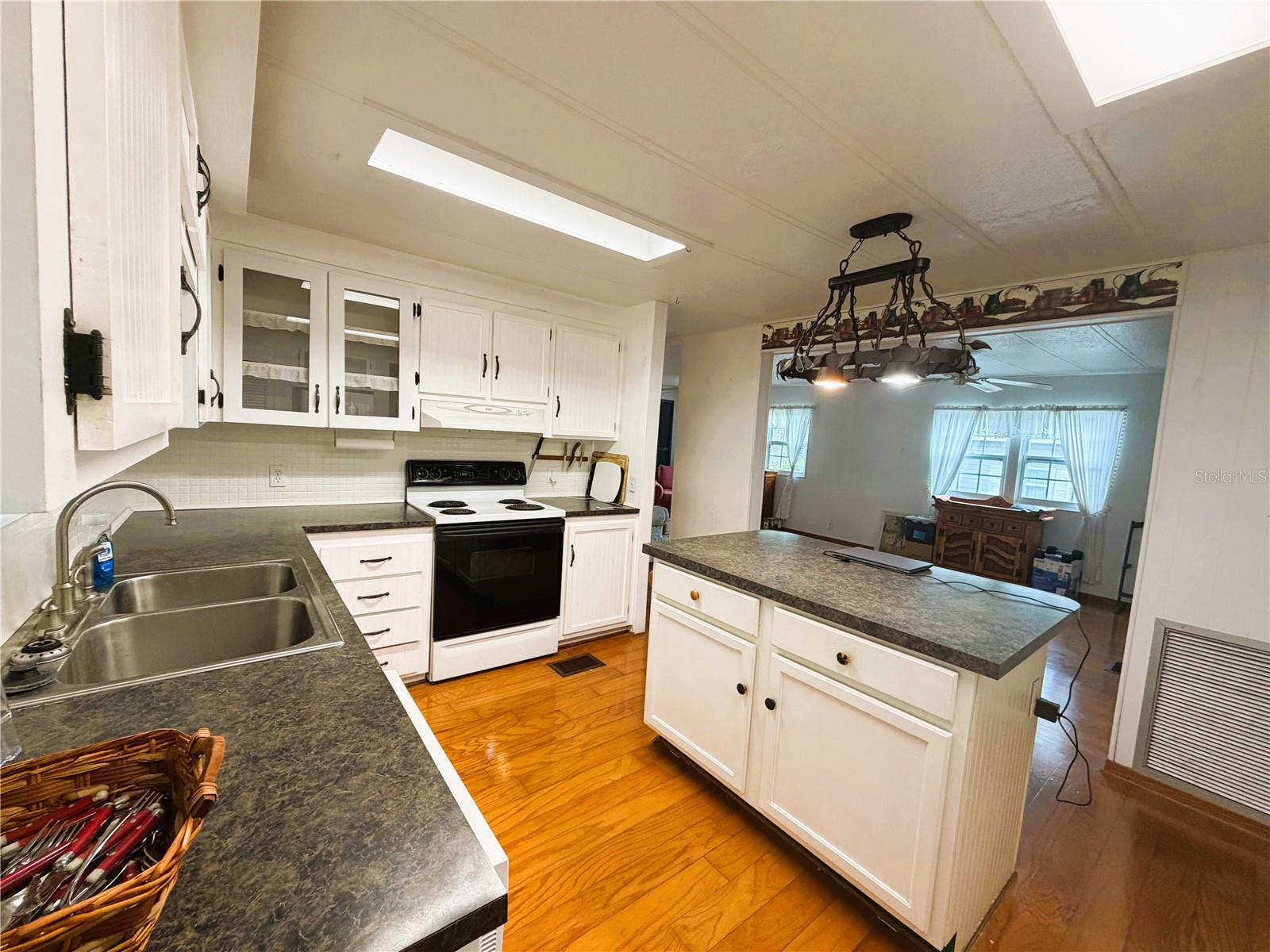 HAWTHORNE AT LEESBURG A COOP - Residential