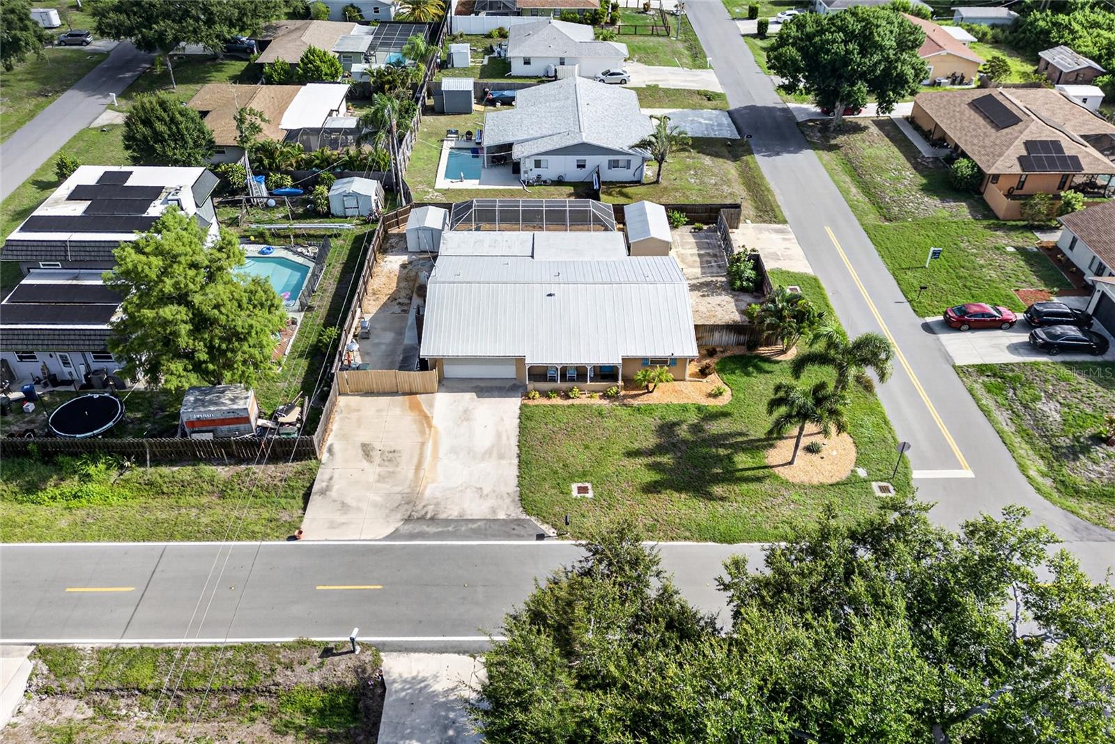SOUTH VENICE - Residential