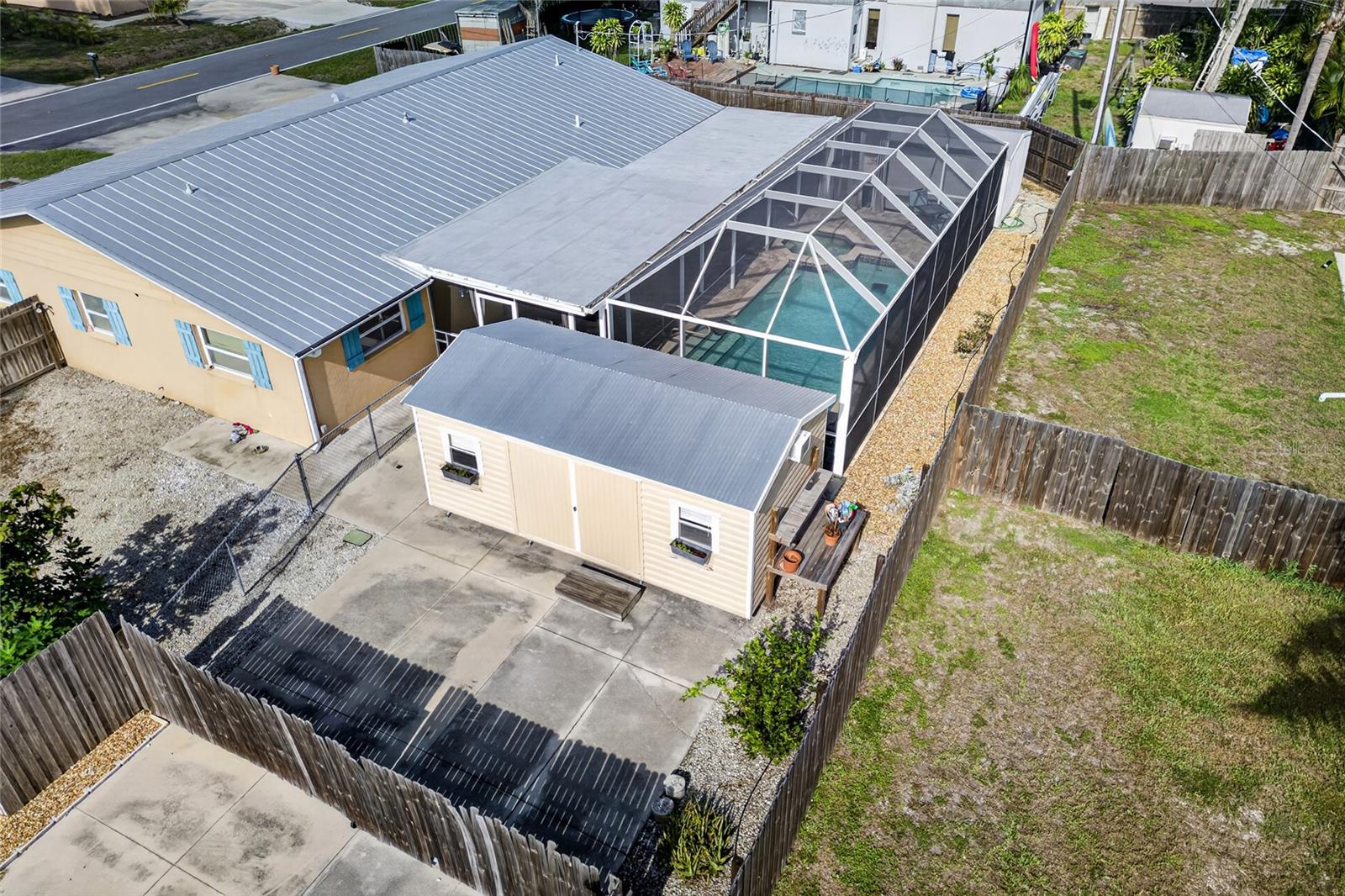 SOUTH VENICE - Residential