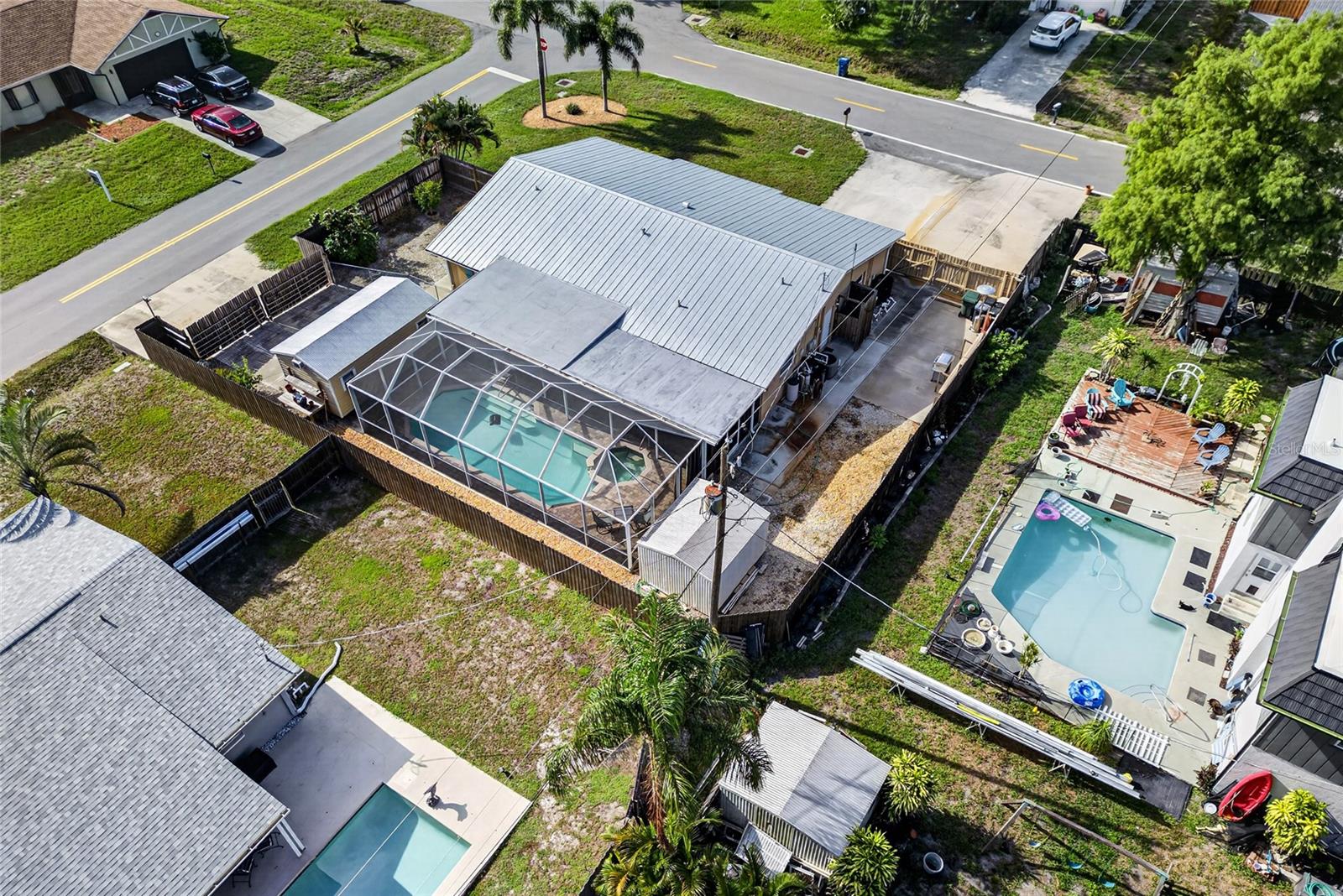 SOUTH VENICE - Residential