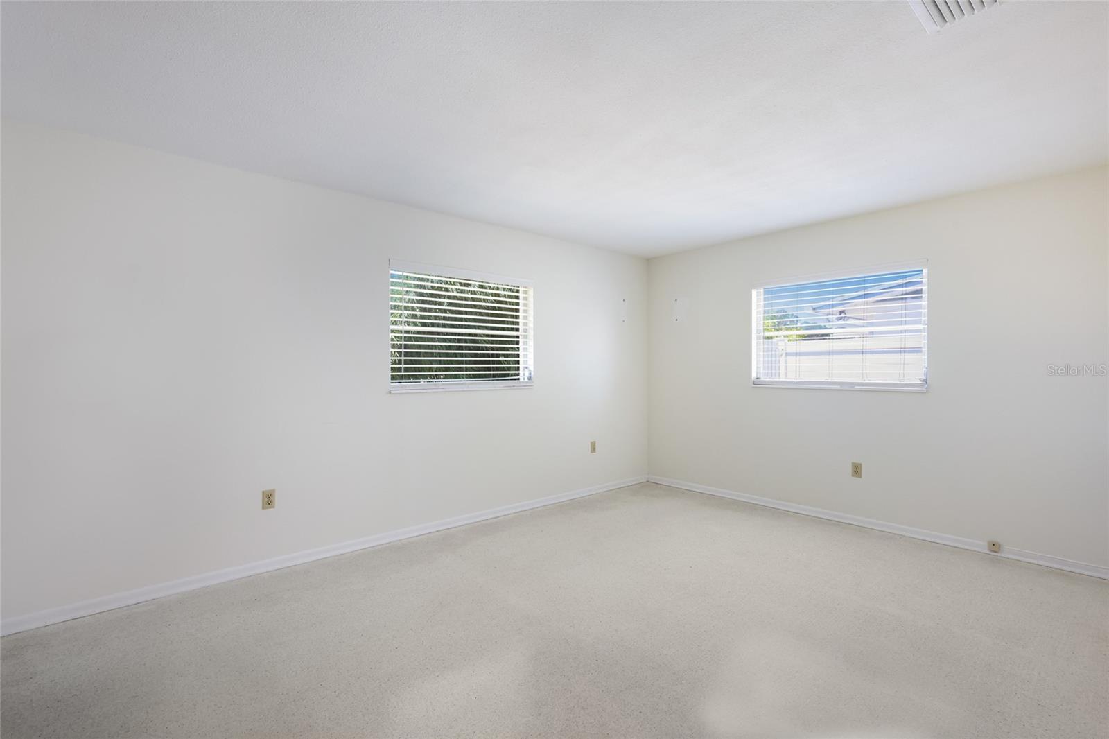 WINDSOR PARK FIRST UNIT - Residential