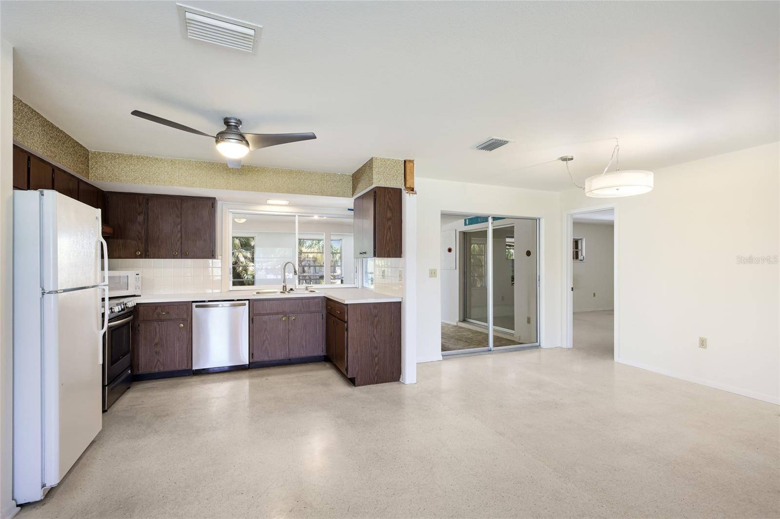 WINDSOR PARK FIRST UNIT - Residential