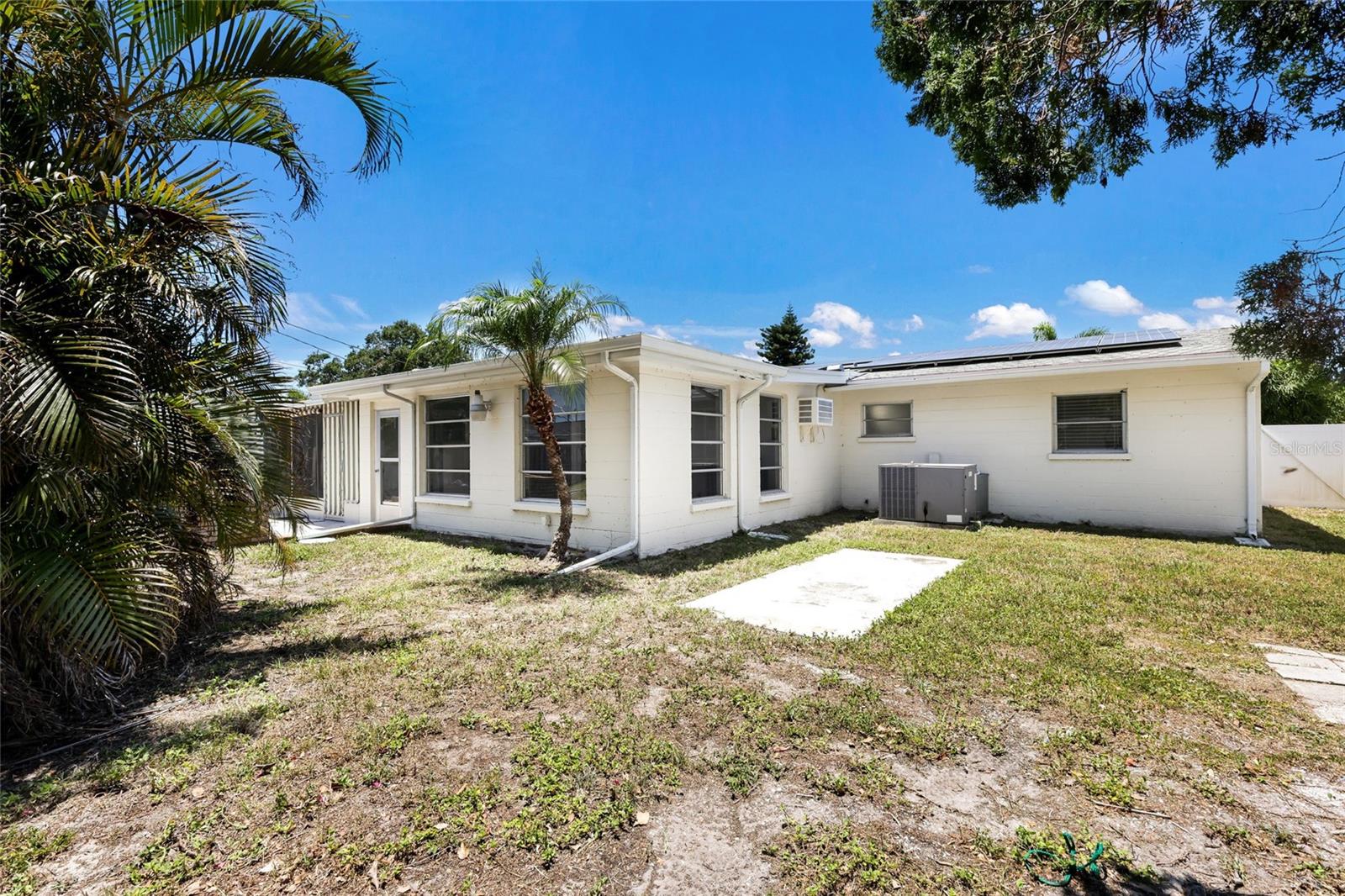 WINDSOR PARK FIRST UNIT - Residential