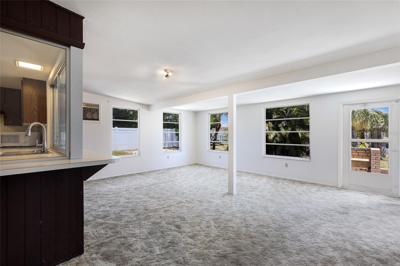 WINDSOR PARK FIRST UNIT - Residential