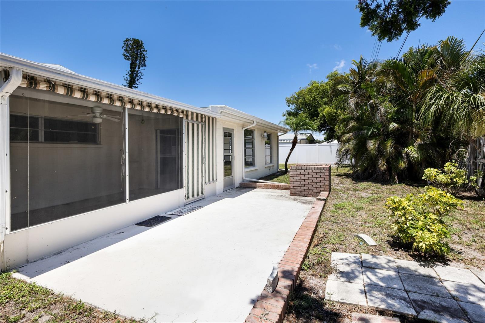 WINDSOR PARK FIRST UNIT - Residential