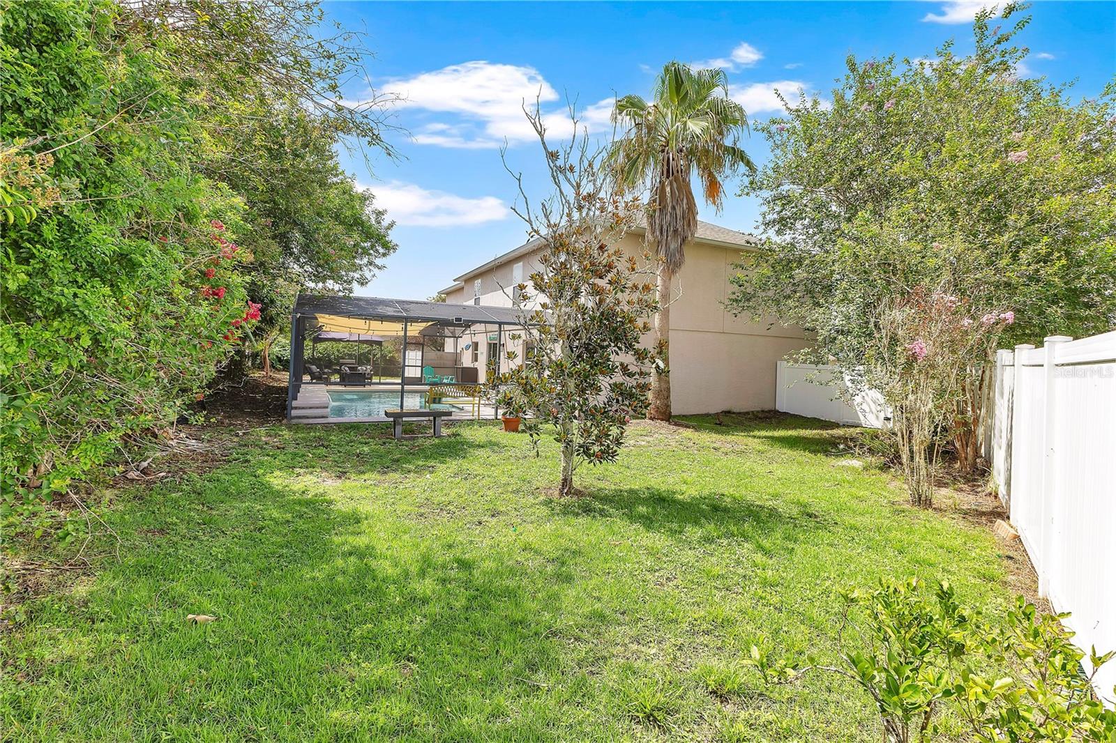 ASHTON PARK - Residential
