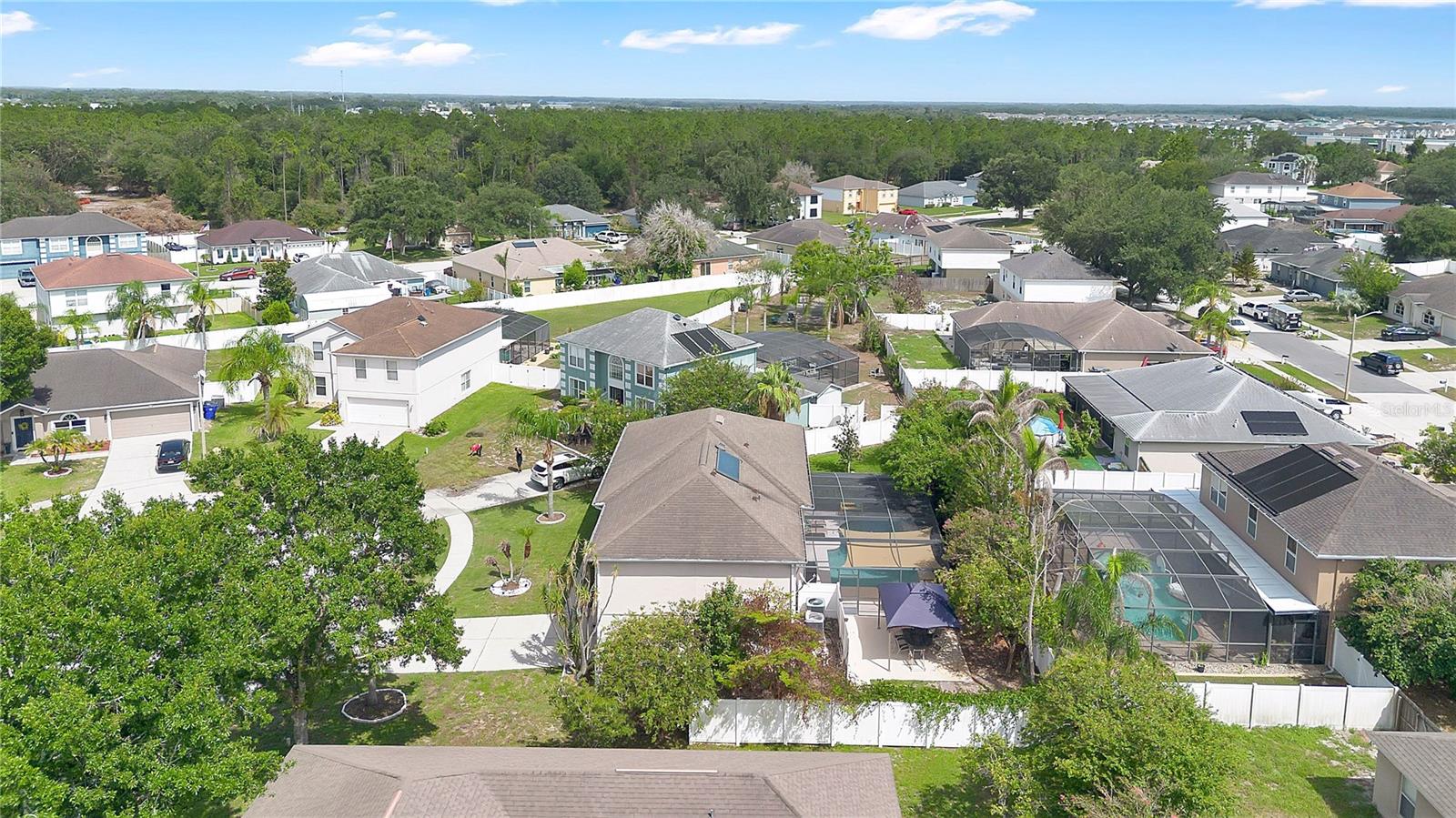 ASHTON PARK - Residential