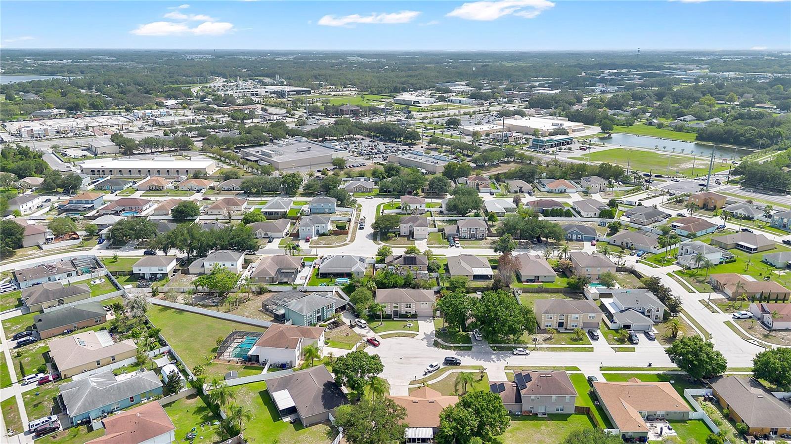 ASHTON PARK - Residential