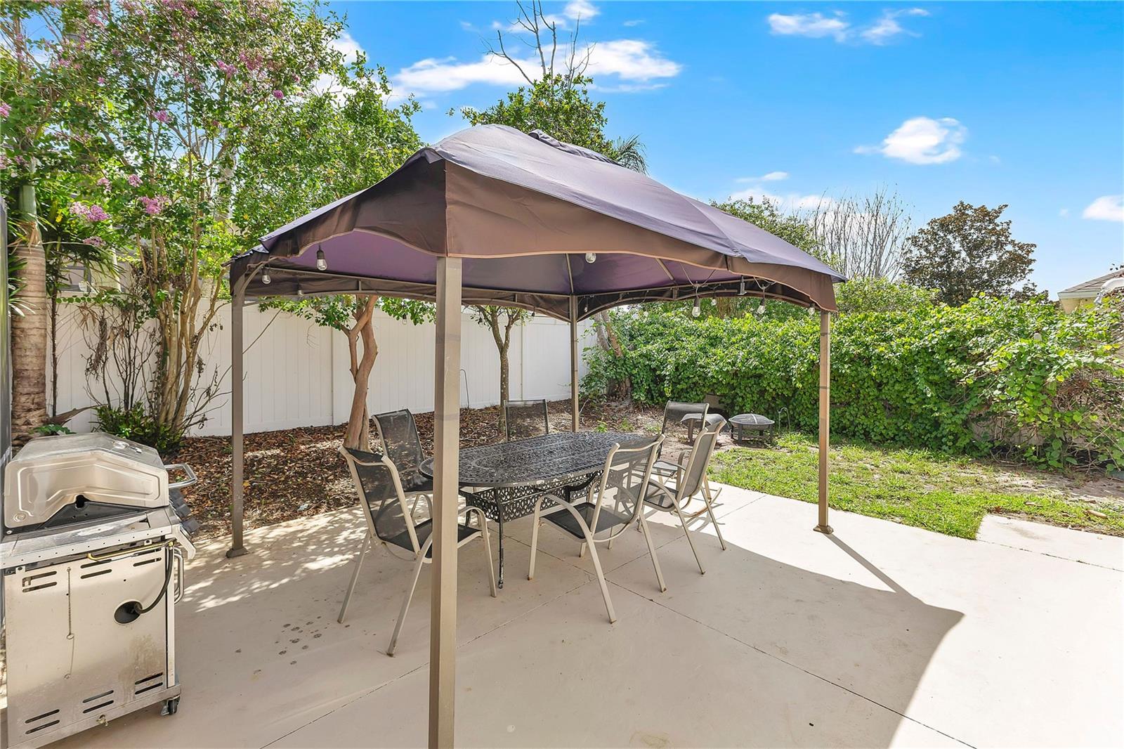 ASHTON PARK - Residential