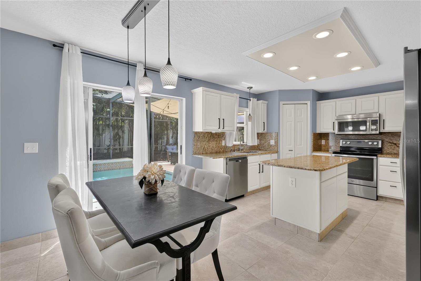 ASHTON PARK - Residential