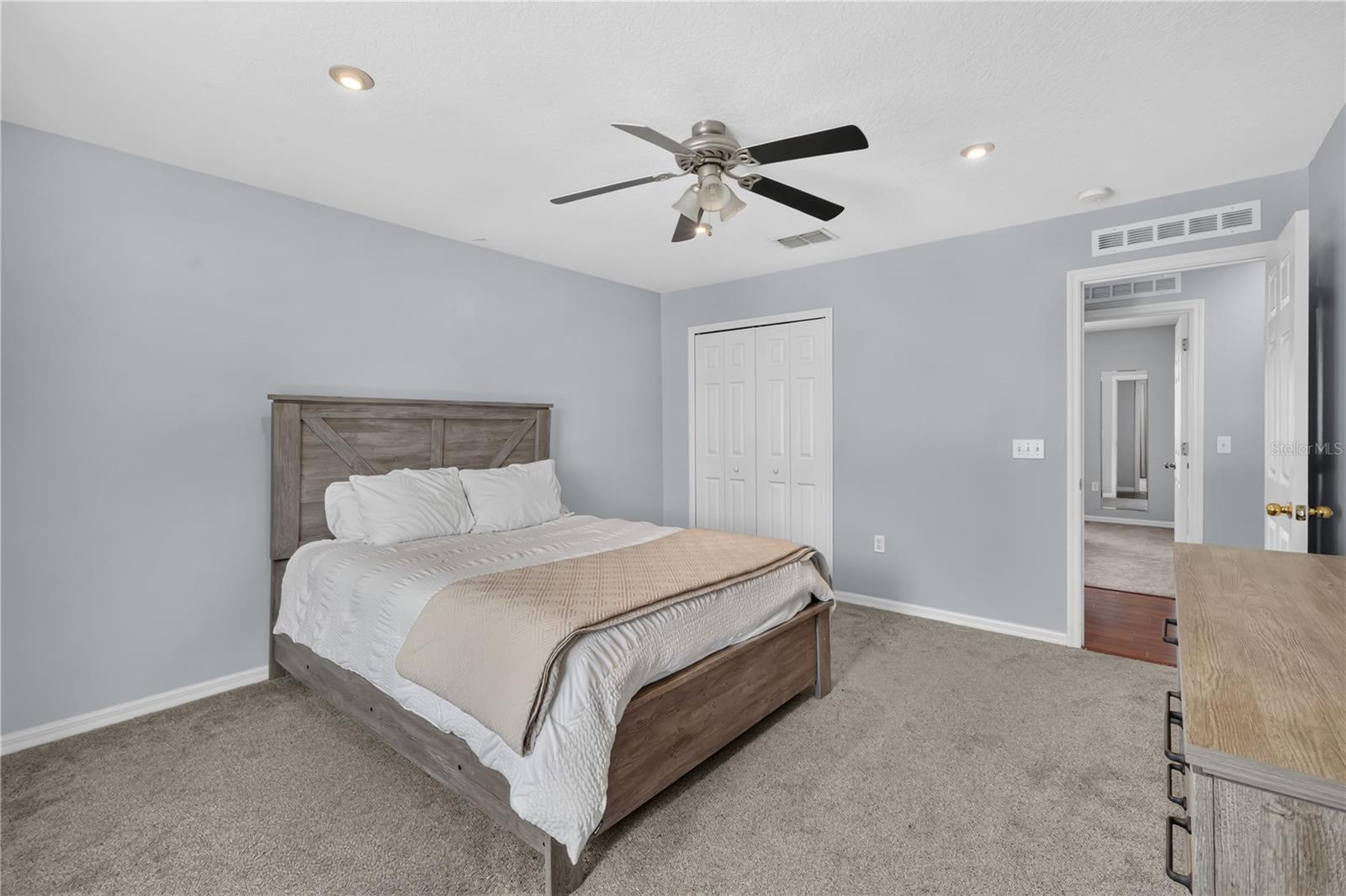 ASHTON PARK - Residential