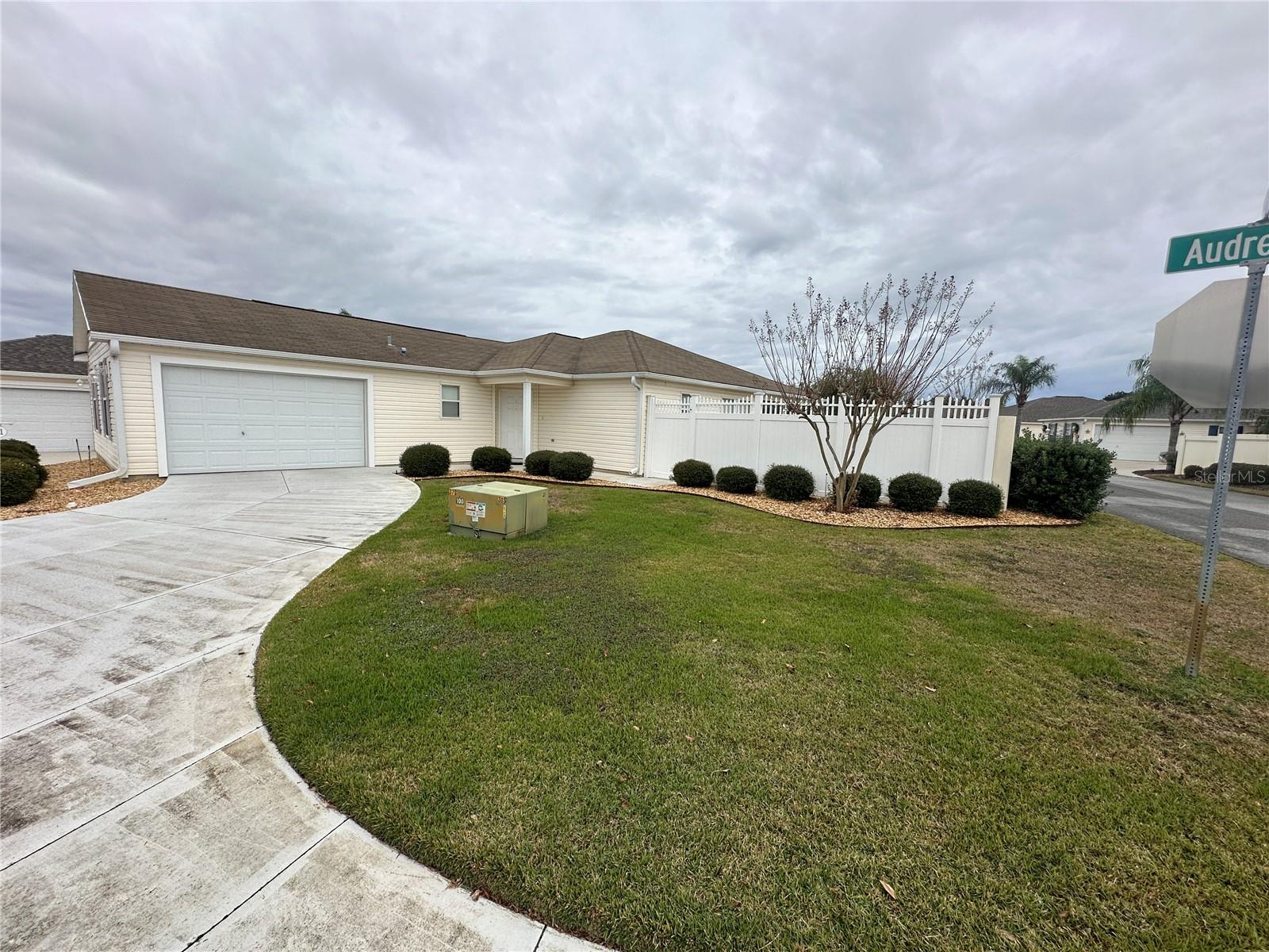 VILLAGES OF SUMTER AUDREY VILLAS - Residential Lease
