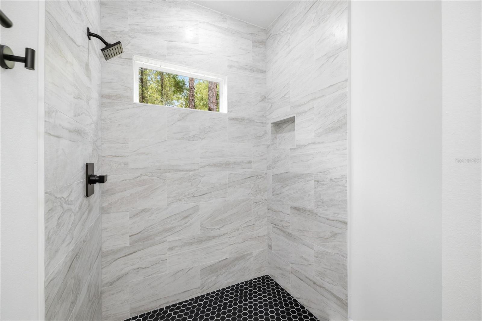 CITRUS SPGS UNIT 06 - Residential