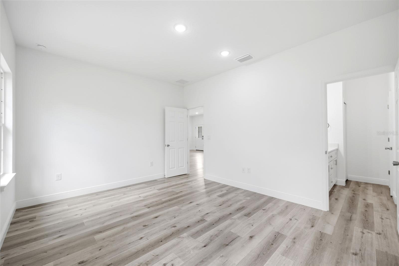 CITRUS SPGS UNIT 06 - Residential