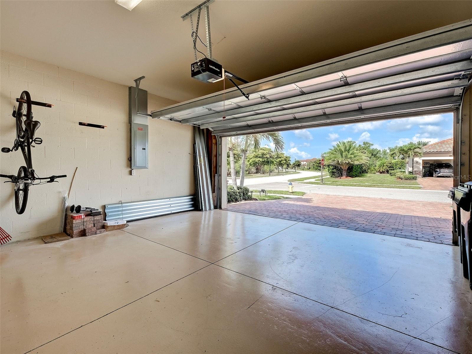 GRAN PARADISO PH 1 - Residential