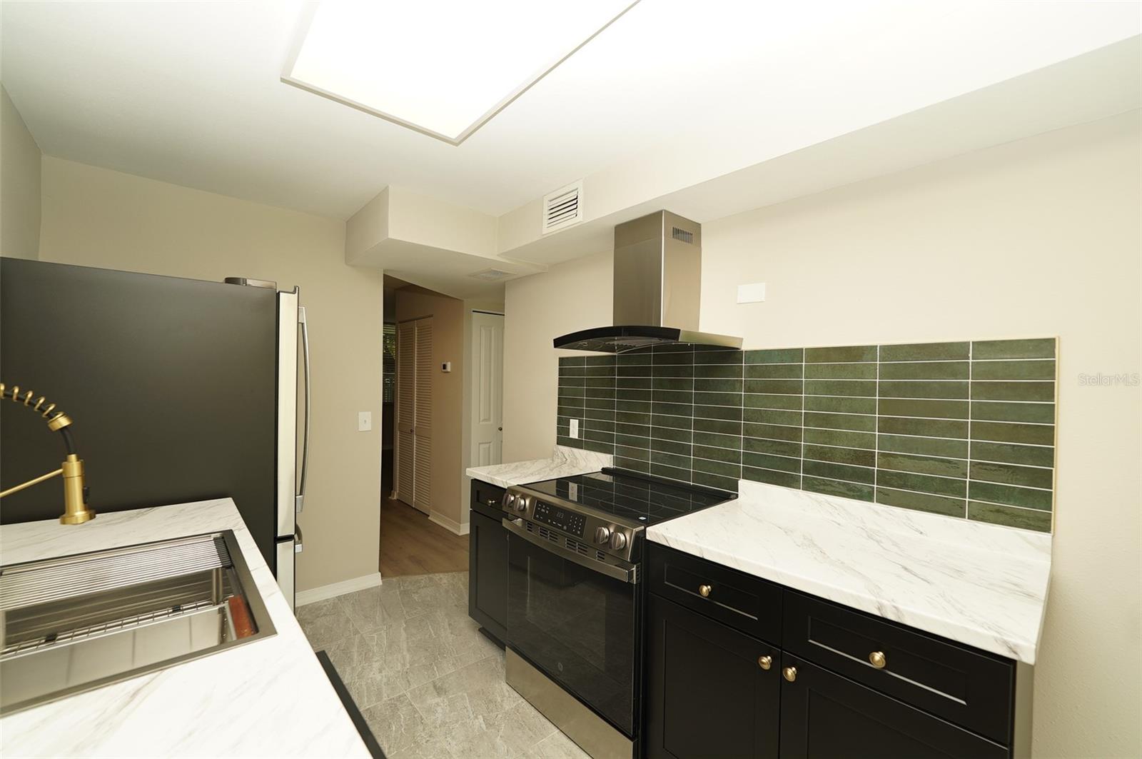 WINSTON PARK NORTHEAST - Residential