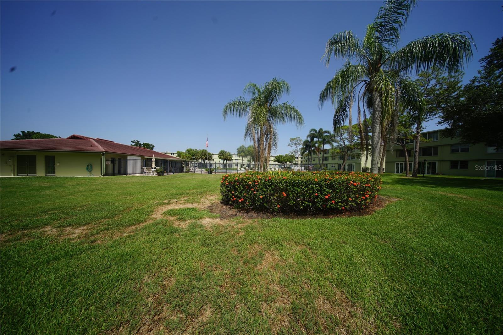 WINSTON PARK NORTHEAST - Residential