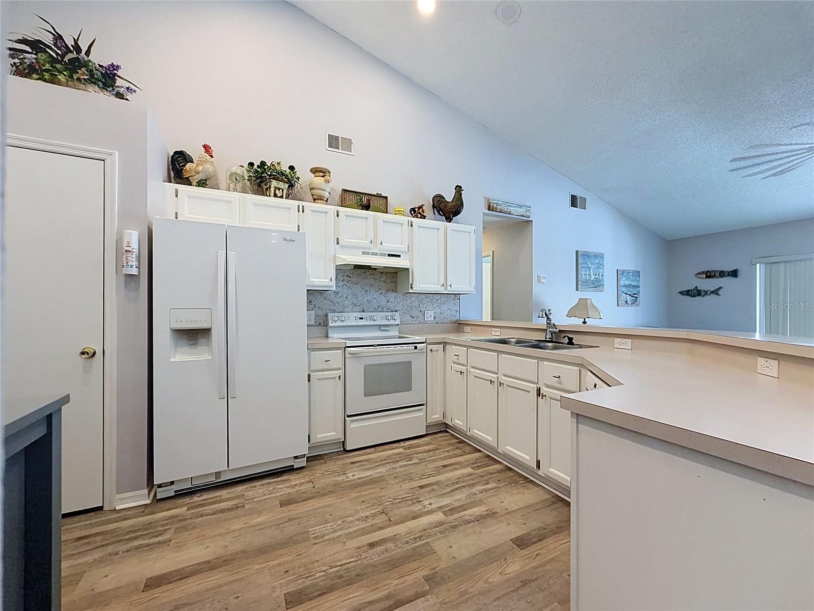 LAKE DAVENPORT ESTATES WEST PH 02 - Residential