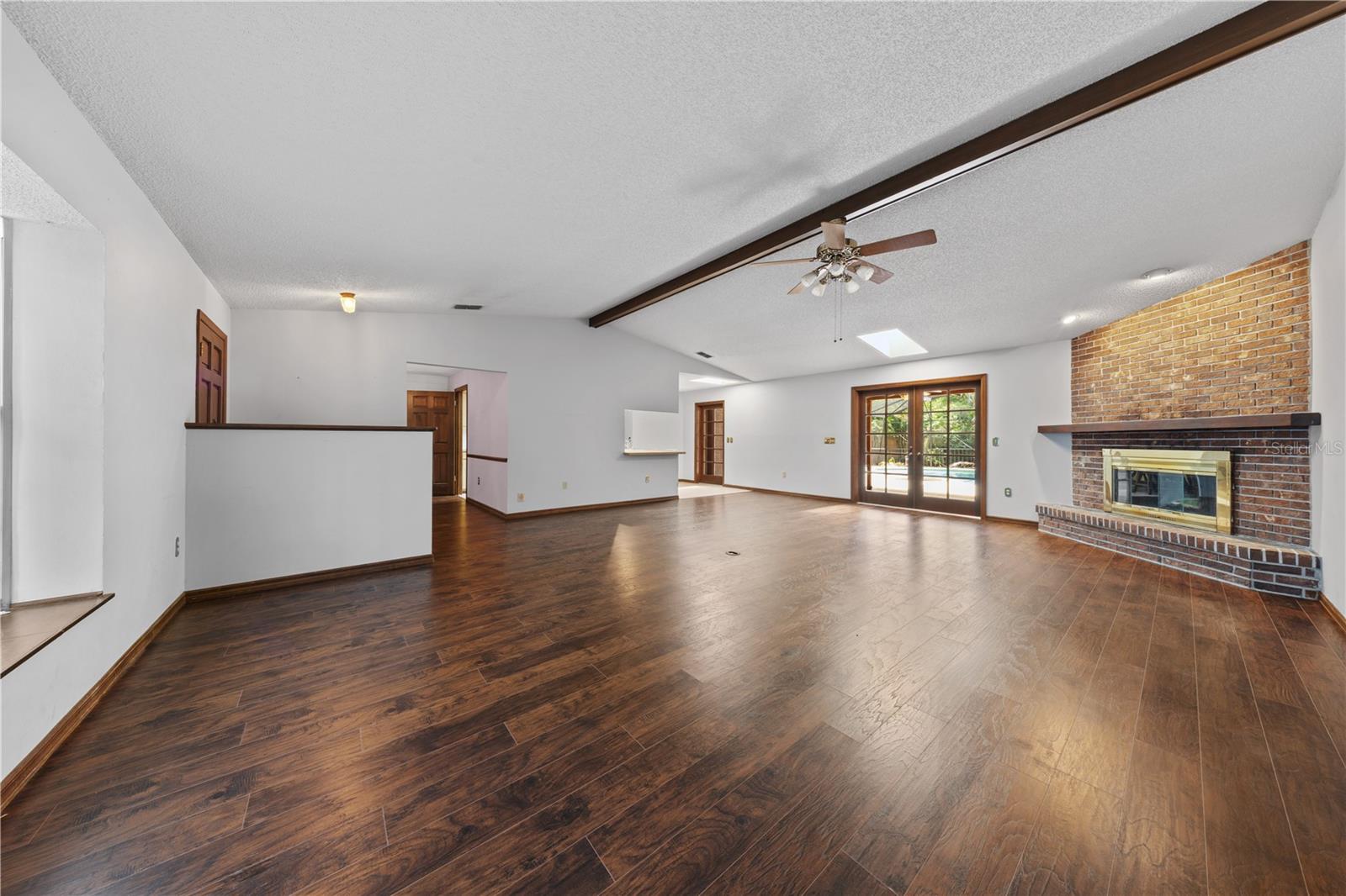 KAYWOOD REPLAT - Residential