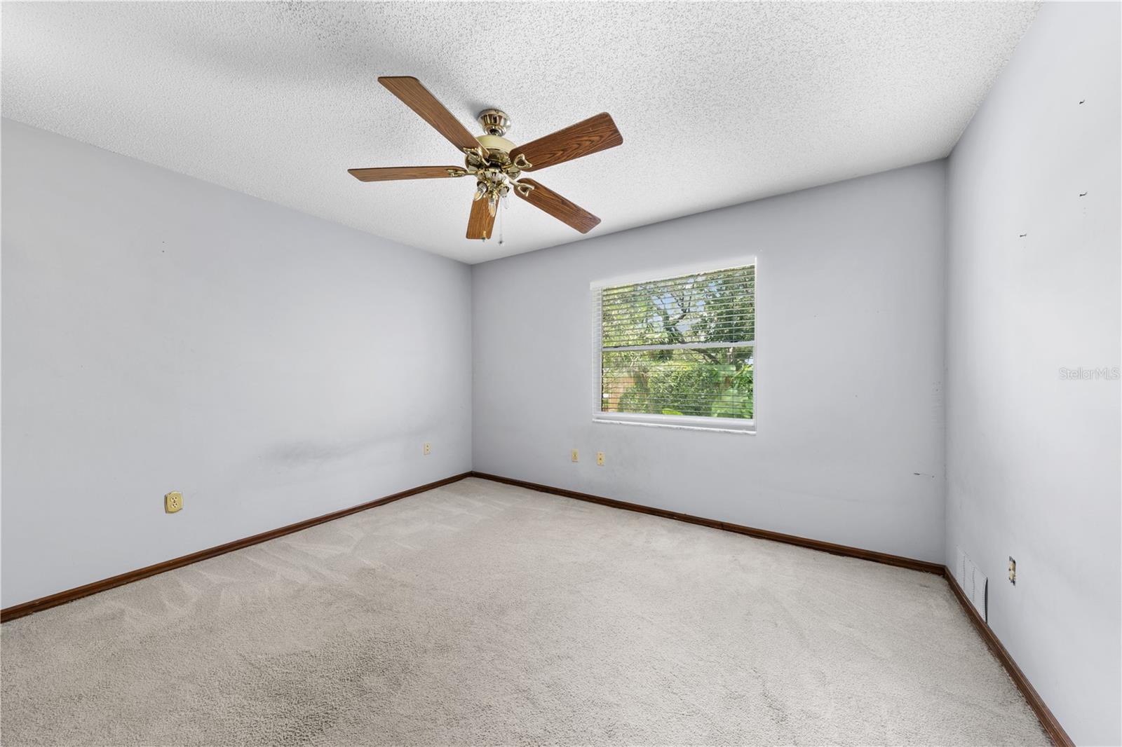 KAYWOOD REPLAT - Residential