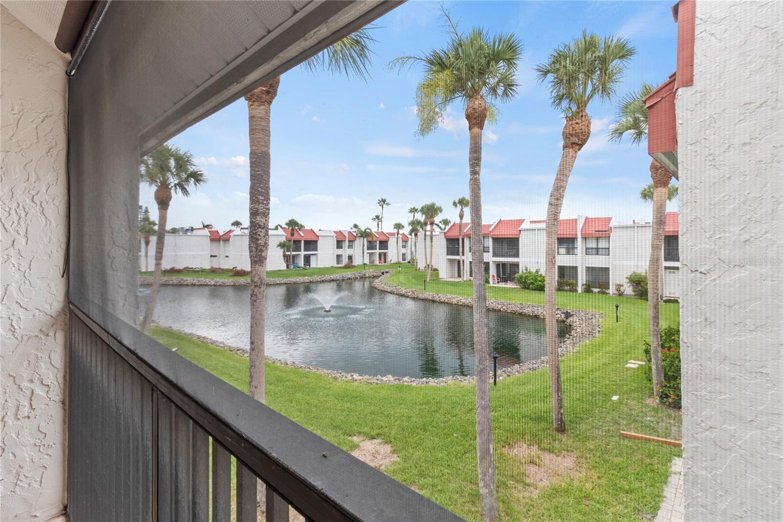 RUNAWAY BAY - Residential