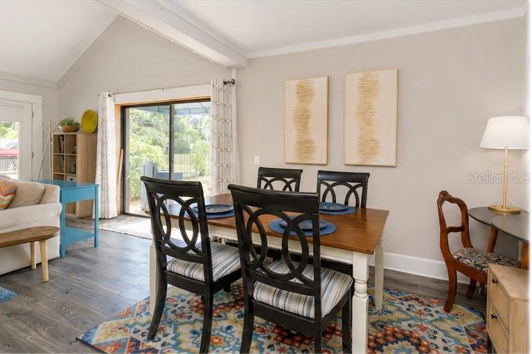 CLOVERLAWN - Residential