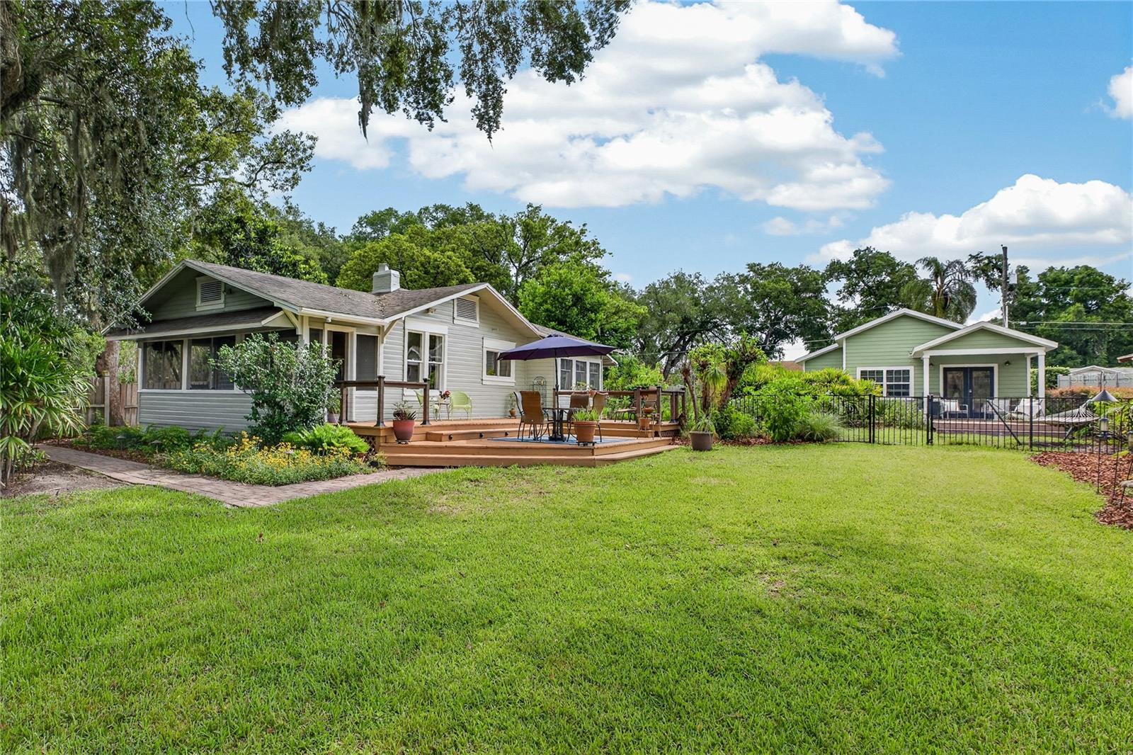 CLOVERLAWN - Residential