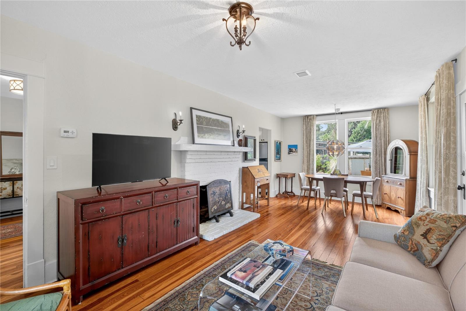 CLOVERLAWN - Residential