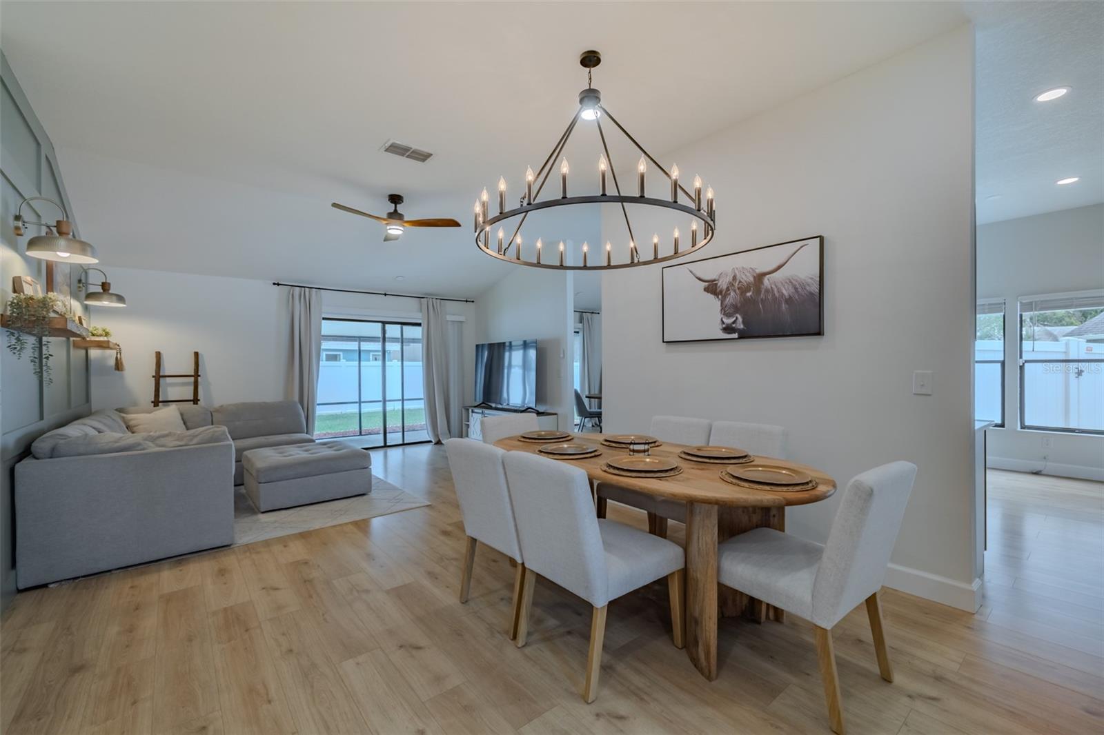 KINGSWAY OAKS PH 1 - Residential