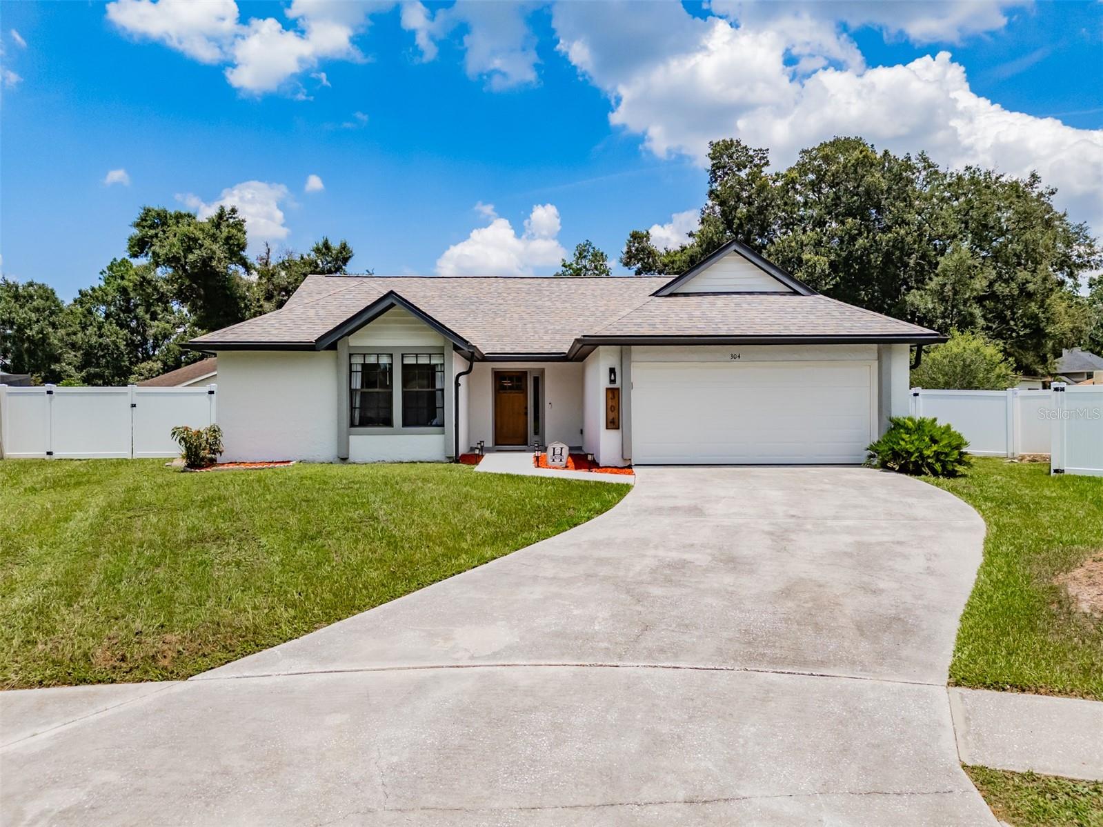 KINGSWAY OAKS PH 1 - Residential