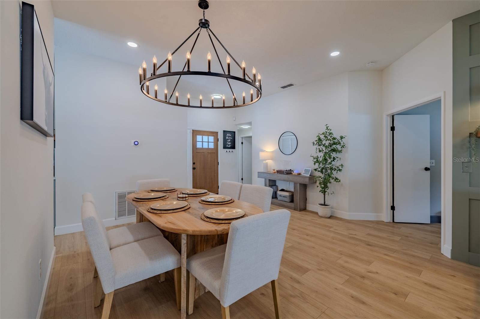 KINGSWAY OAKS PH 1 - Residential