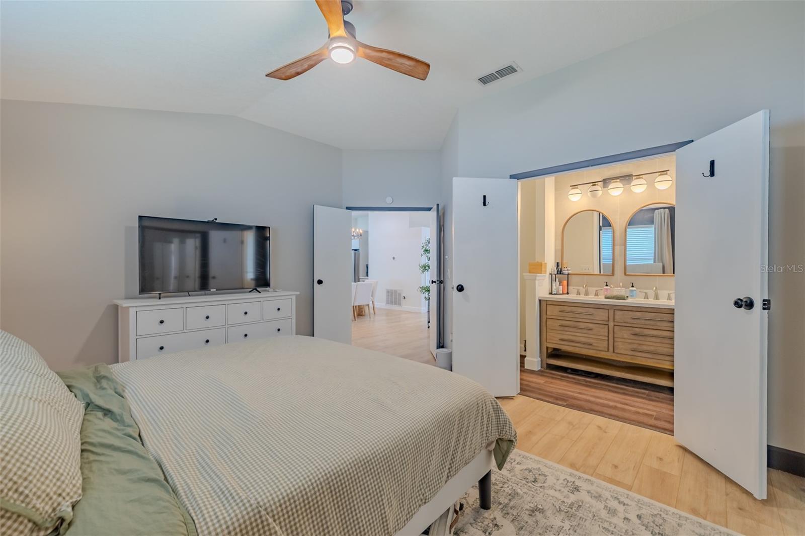 KINGSWAY OAKS PH 1 - Residential