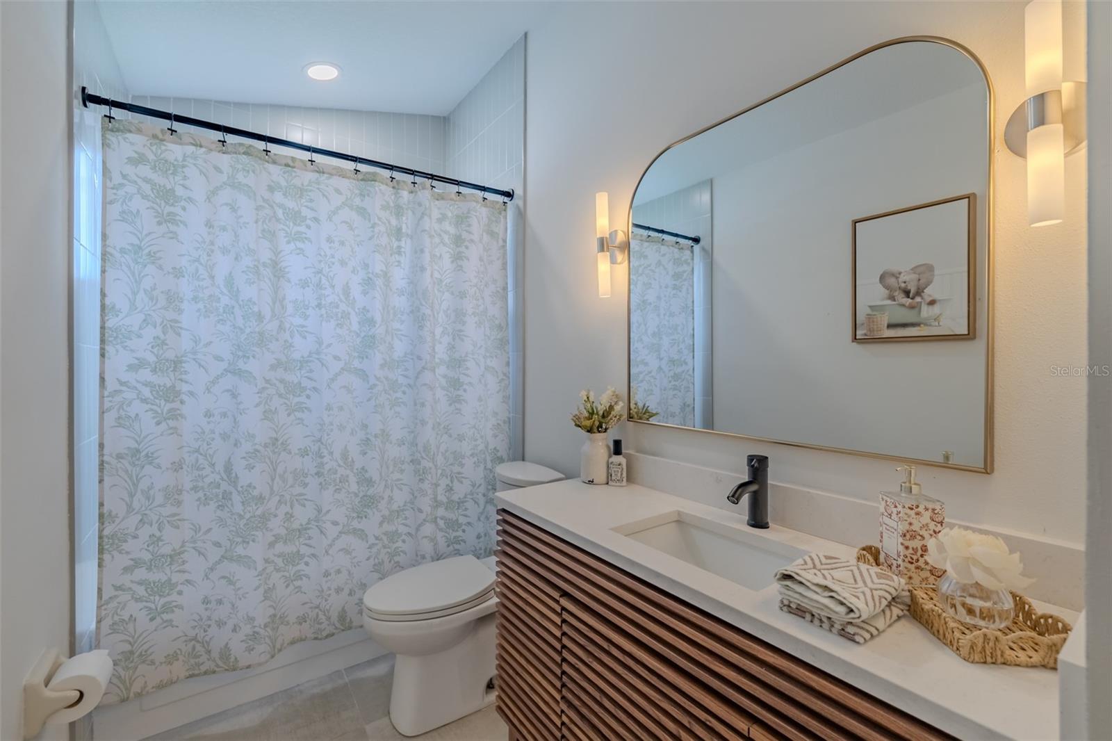 KINGSWAY OAKS PH 1 - Residential