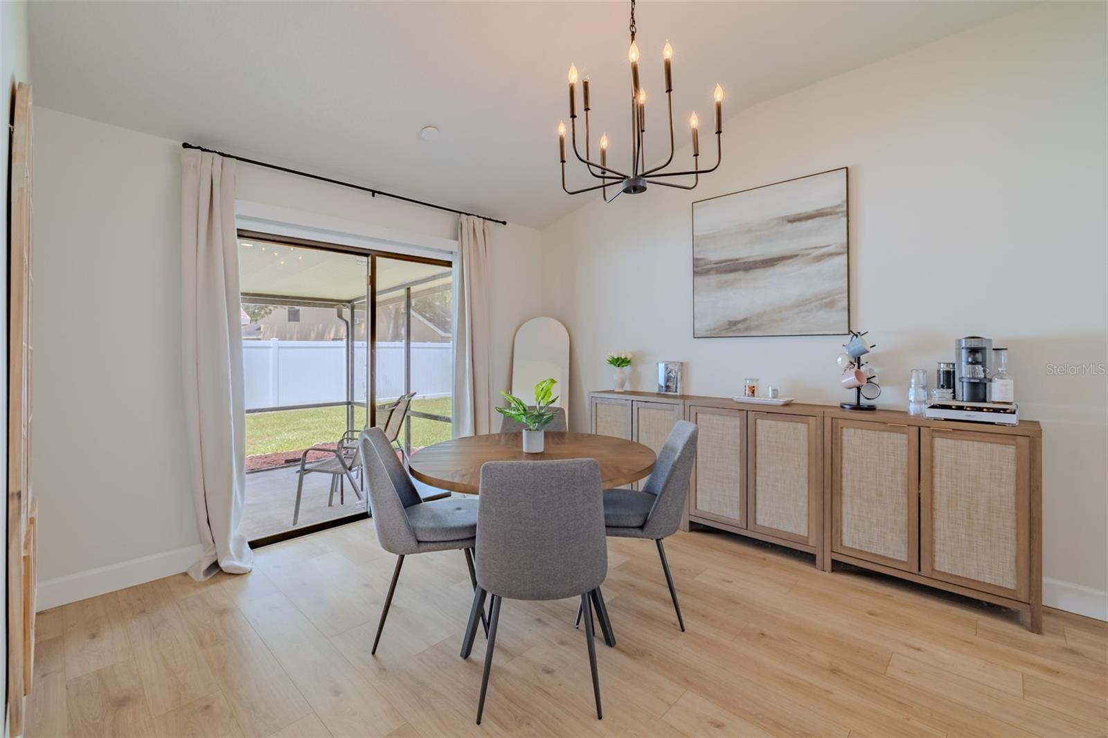 KINGSWAY OAKS PH 1 - Residential