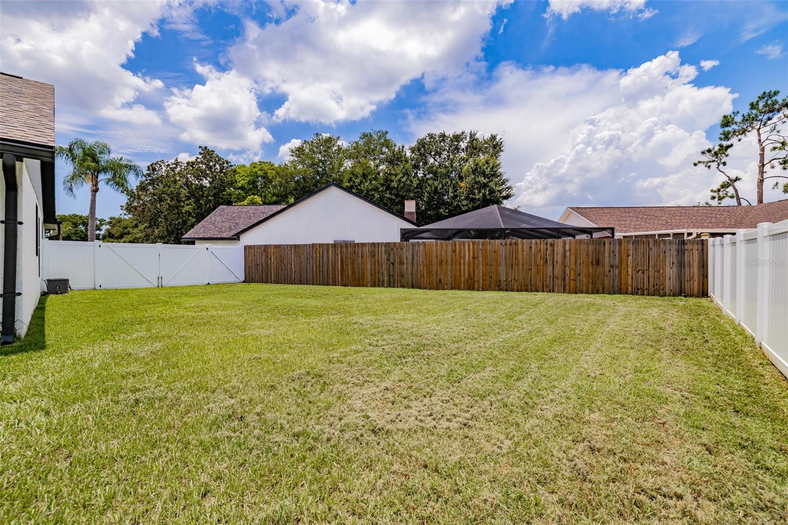 KINGSWAY OAKS PH 1 - Residential