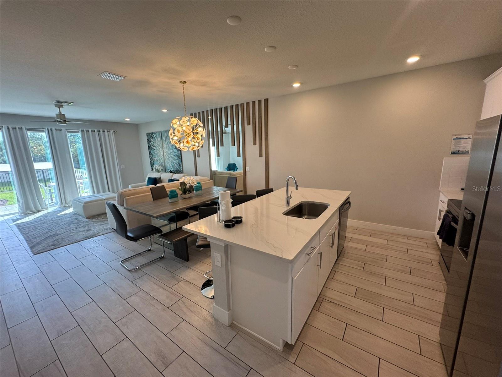REUNION FAIRWAYS 17 & 18 PH 3 - Residential Lease