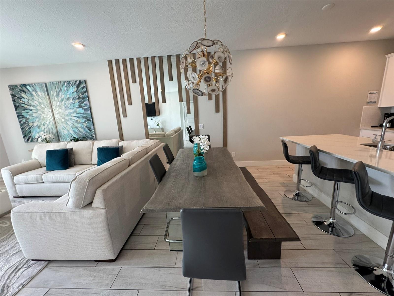 REUNION FAIRWAYS 17 & 18 PH 3 - Residential Lease