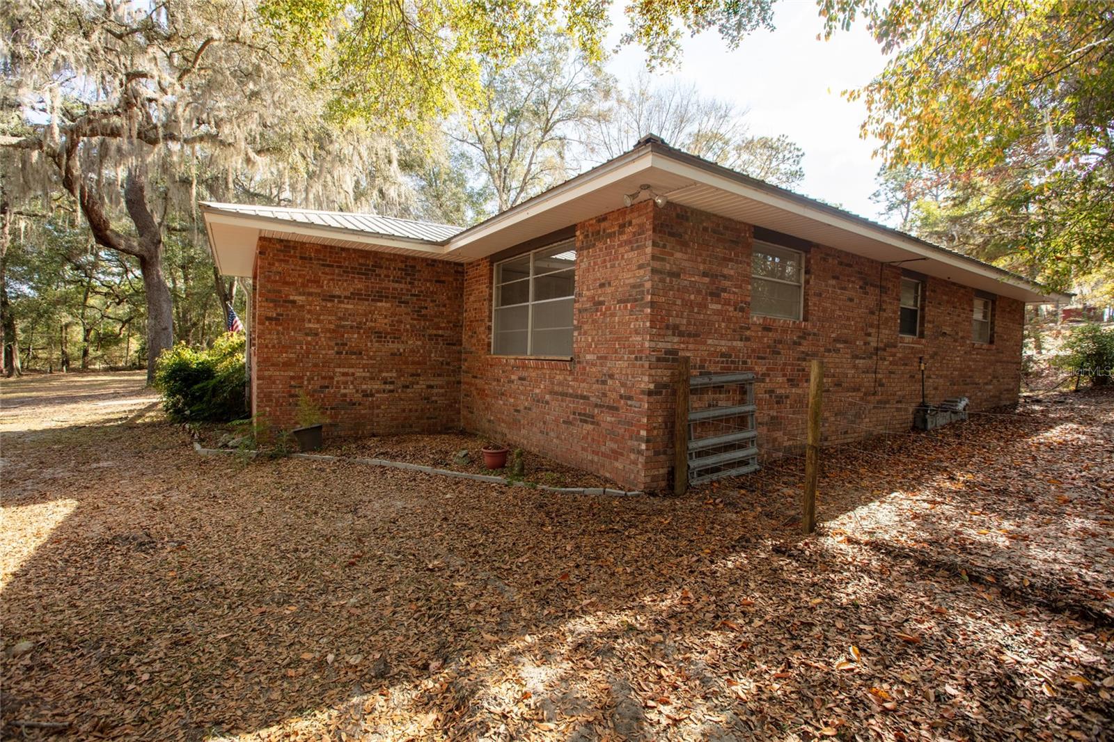 METES AND BOUNDS - Residential