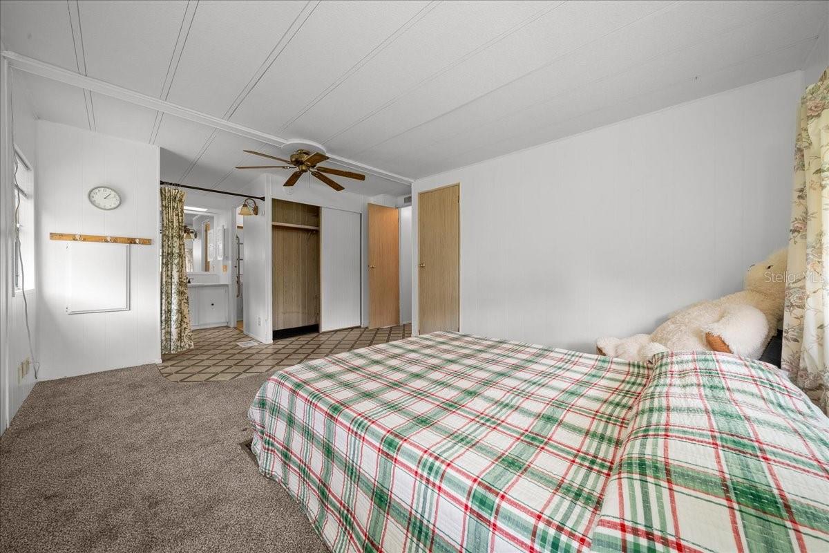 OAK PARK VILLAGE - Residential